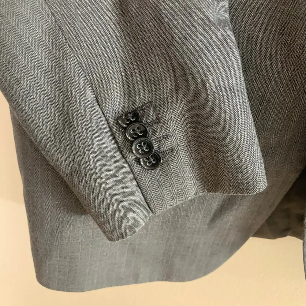 Banana Republic Men’s Gray Herringbone Sport Coat Blazer 42R Tailored